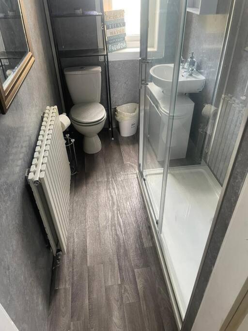 Lovely 2 Bedroom Apartment In Heart Of 邓迪 外观 照片