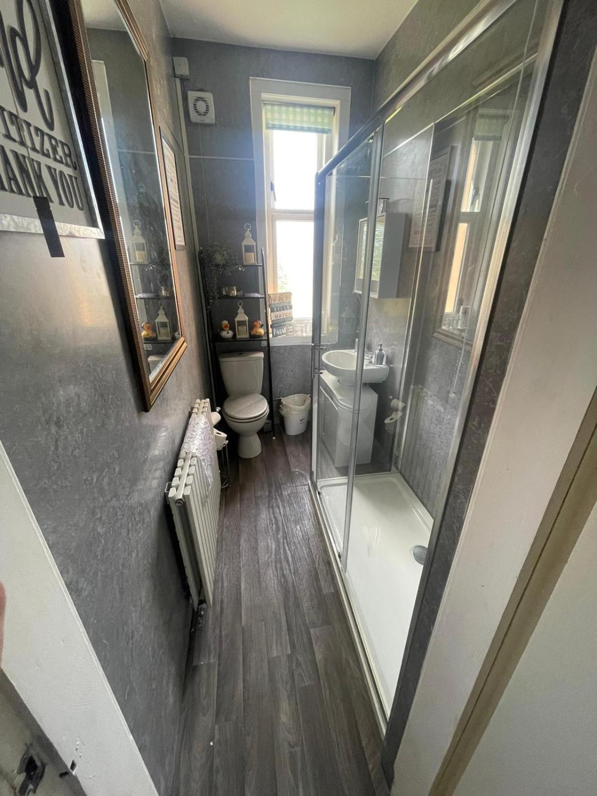 Lovely 2 Bedroom Apartment In Heart Of 邓迪 外观 照片