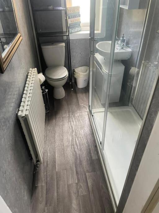 Lovely 2 Bedroom Apartment In Heart Of 邓迪 外观 照片